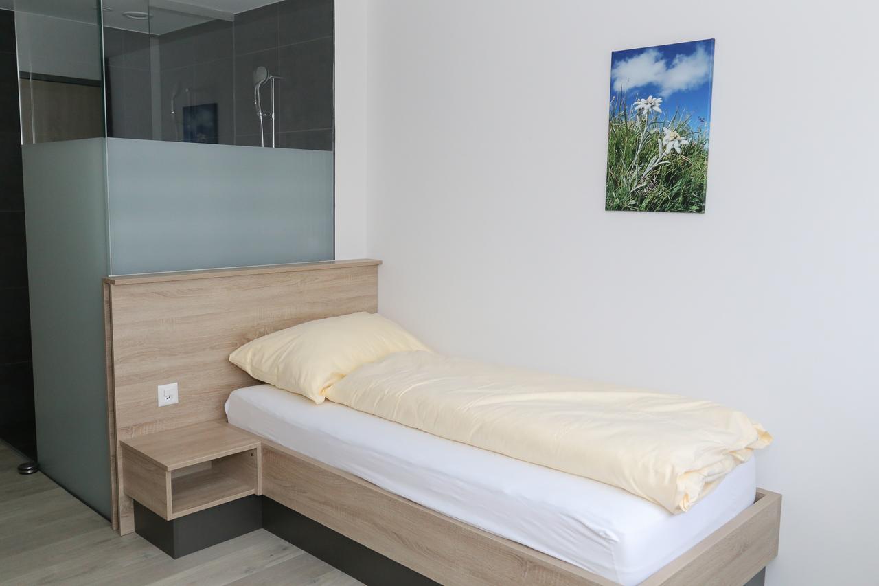 Hotel Traube Garni Küttigen Kültér fotó