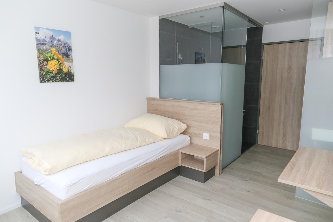 Hotel Traube Garni Küttigen Kültér fotó
