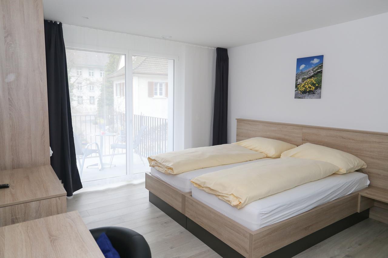 Hotel Traube Garni Küttigen Kültér fotó