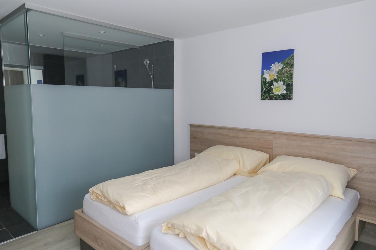 Hotel Traube Garni Küttigen Kültér fotó